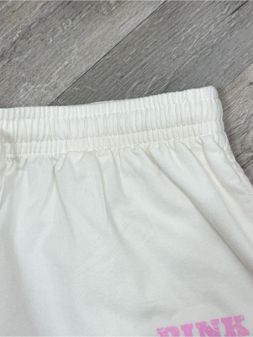 Pink by‎ Victorias Secret Retro Logo Athleisure Jogger Shorts Cream Pink Large